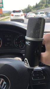 microphone in car
